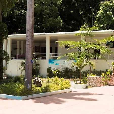 Le Grand Hotel Beck Cabo Haitiano Exterior foto